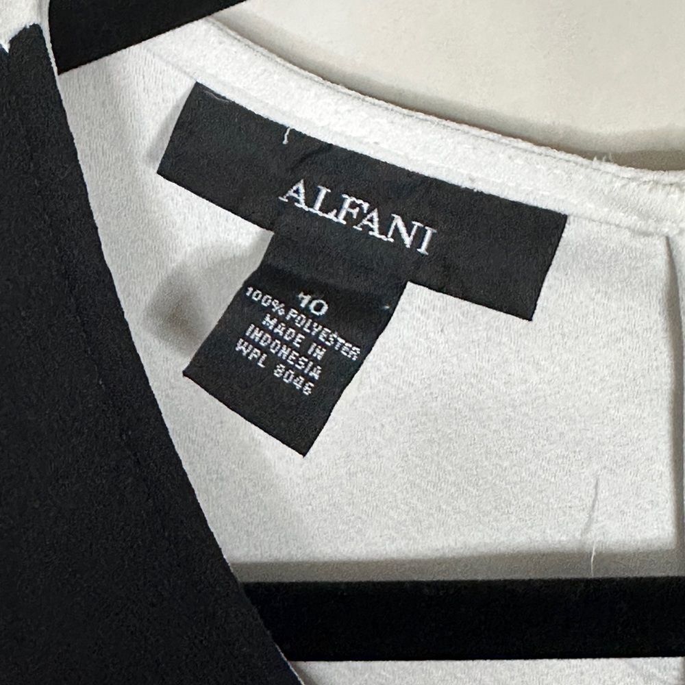 Alfani Dress Top. Size: 10 - Picture 3 of 5